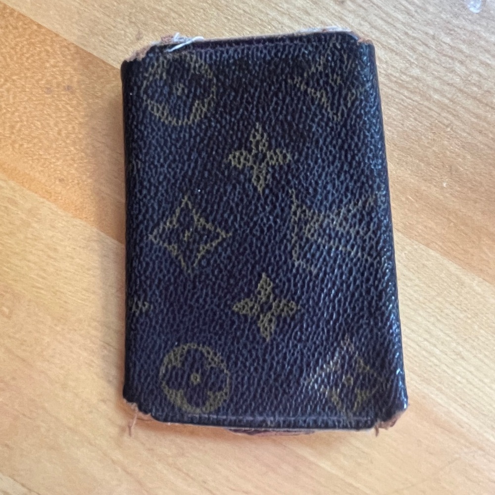 Monogram Key Holder With Gold Button - image 2